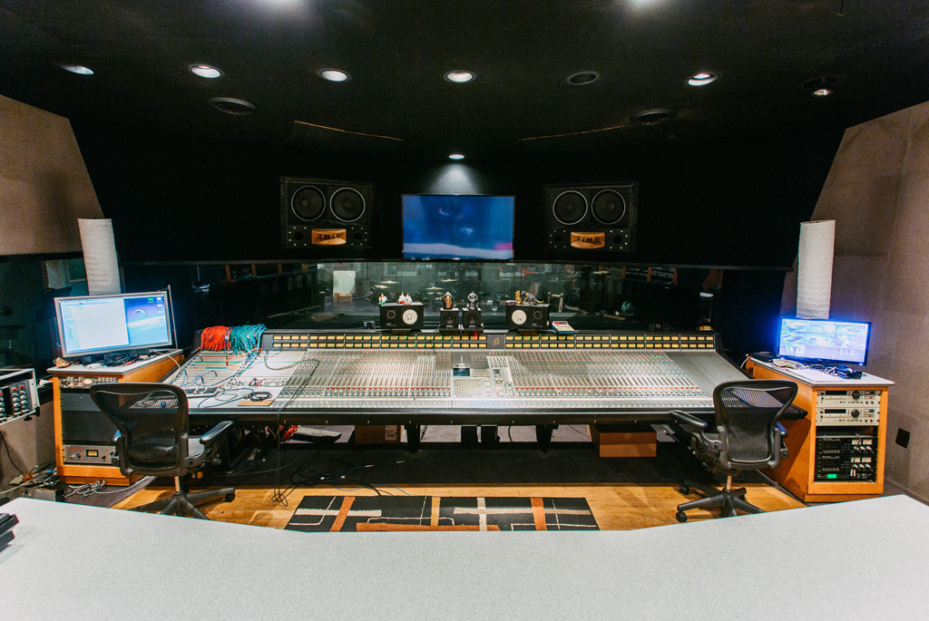 Converse rubber tracks studio sales